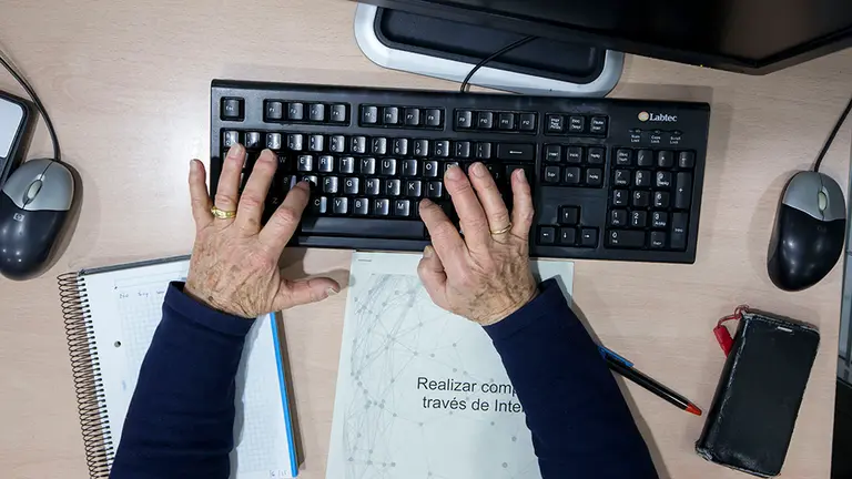 A* Jesús Garzaron
F* 2021_02_03
T* Centro Ematic
L* Calle Compañía 19