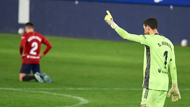 Partido entre Osasuna y Eibar, correspondiente a la jornada número 22 de La Liga, disputado en el estadio de El Sadar de Pamplona. MIGUEL OSÉS