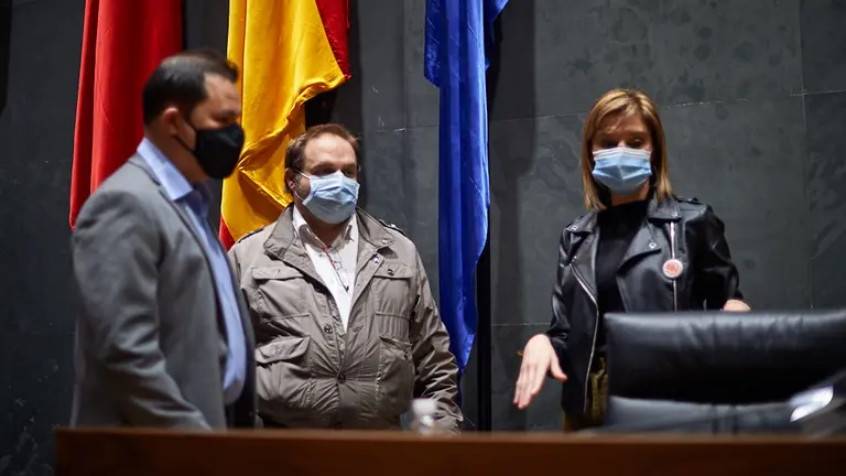 Sesión de trabajo para que una representación de SEMG (médicos generales y de de familia de Navarra) exponga la situación actual de Atención Primaria en Navarra. MIGUEL OSÉS