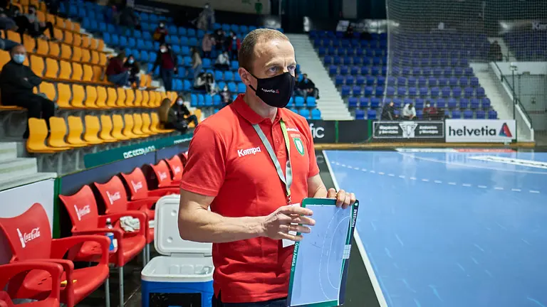 Quique Domínguez El Anaitasuna se enfrenta al Valladolid en Pamplona. PABLO LASAOSA
