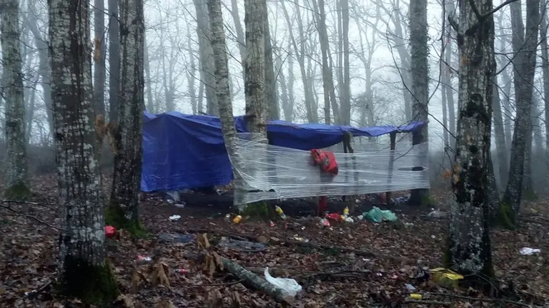 Imagen del lugar donde realizaban botellón. POLICÍA FORAL