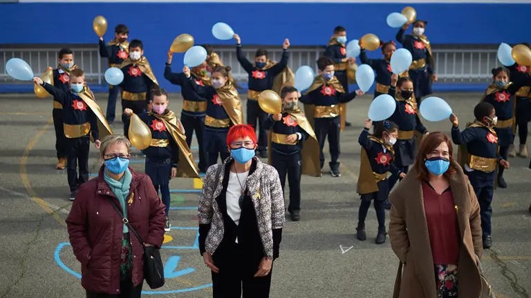 La Asociación de Ayuda a Niños con Cáncer de Navarra (Adano) conmemora el Día Internacional del Cáncer Infantil. MIGUEL OSÉS