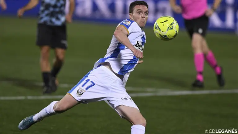 El navarro Javier Eraso con la camiseta del equipo madrileño. @CDLeganés