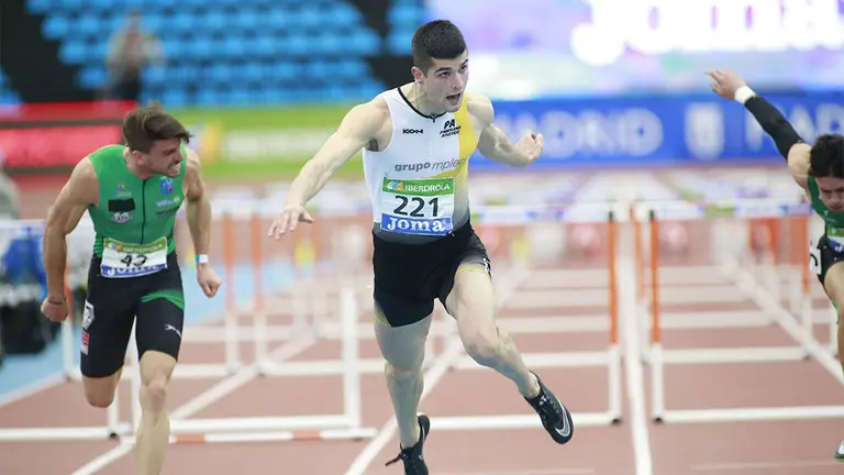 Asier Martínez sigue batiendo récords para el atletismo navarro. @AtletismoRFEA