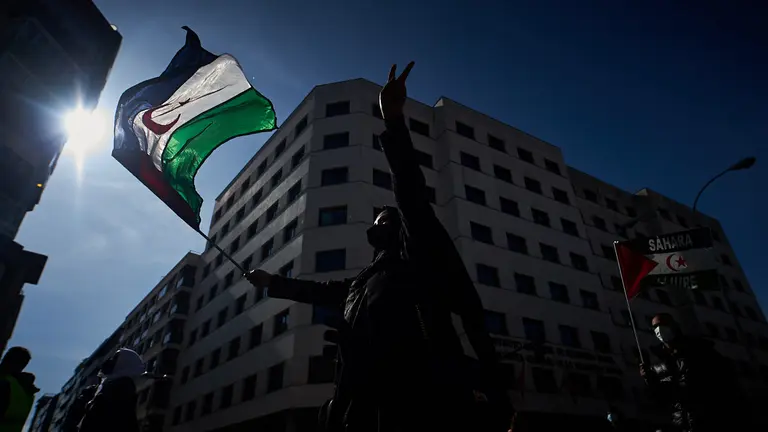 Manifestación convocada por ANARASD en apoyo del pueblo saharaui y en conmemoración del 45 aniversario de la proclamación de la RASD. MIGUEL OSÉS
