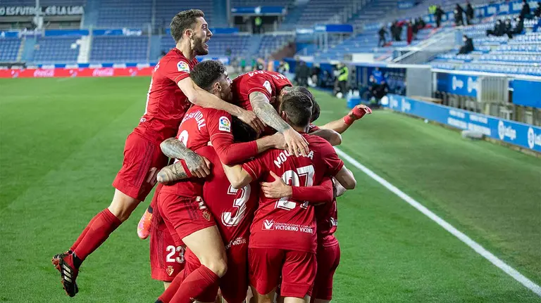 Partido de Liga Alaves - Osasuna en Mendizorrotza. CA Osasuna.