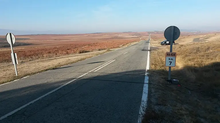 Medidor de aforo instalado en la carretera NA-624 que une Peralta y Andosilla. GOBIERNO DE NAVARRA