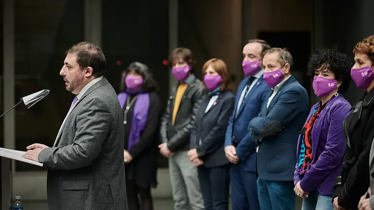 Acto institucional del Parlamento de Navarra con motivo del 8M, con la intervención de Unai Hualde e Inma Jurio. PABLO LASAOSA