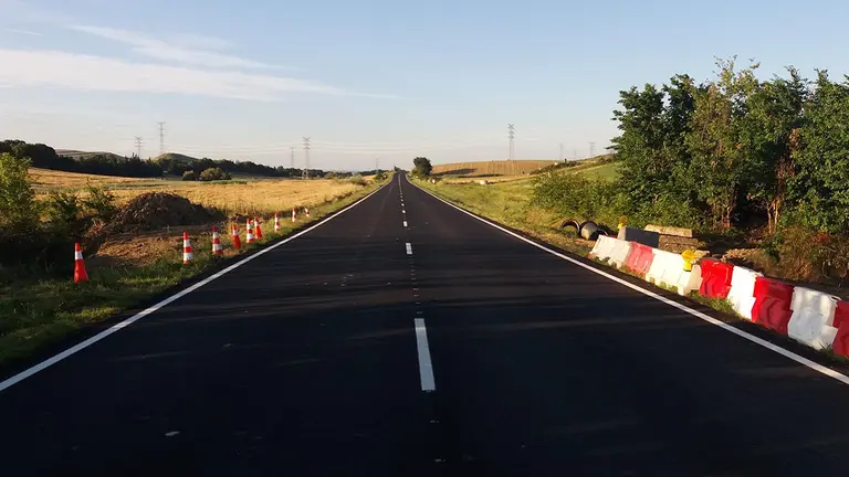 Tramo de carretera de la NA-115 donde se realizarán las obras. GOBIERNO DE NAVARRA