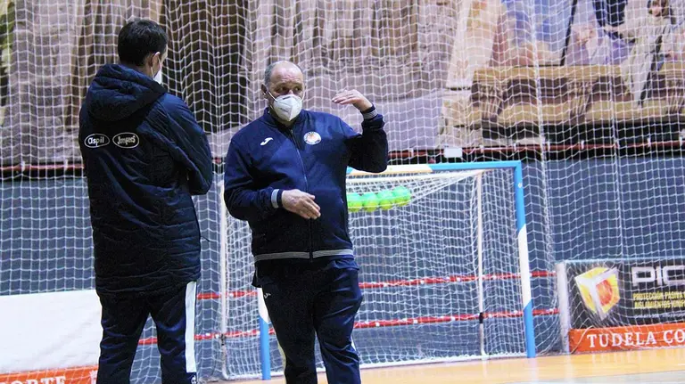 José Lucas Mena 'Pato' durante un entrenamiento de su equipo en Tudela. Cedida.