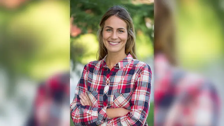 María Pueyo, tras su tesis doctoral en la Facultad de Enfermería de la Universidad de Navarra. UNAV

Pamplona, 12 de marzo. Según recoge María Pueyo en su tesis doctoral, desarrollada en la Facultad de Enfermería de la Universidad de Navarra