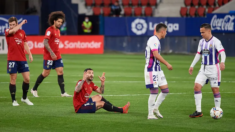 Partido entre Osasuna y Valladolid correspondiente a la jornada número 27 disputado en el estadio de El Sadar de Pamplona. MIGUEL OSÉS