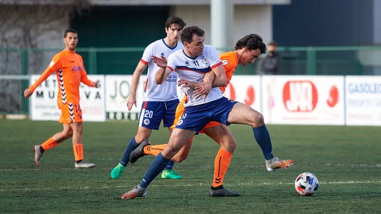 Partido entre Mutilvera y CD Ebro jugado en las instalaciones de Mutilva. MIGUEL OSÉS