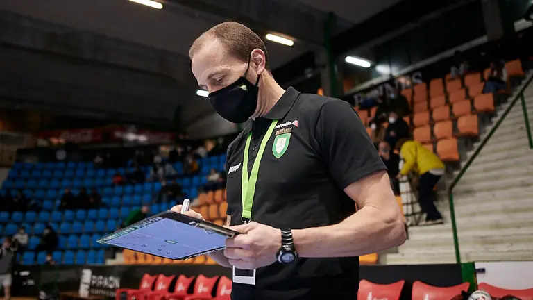 El Anaitasuna se enfrenta al Villa de Aranda en Pamplona. PABLO LASAOSA