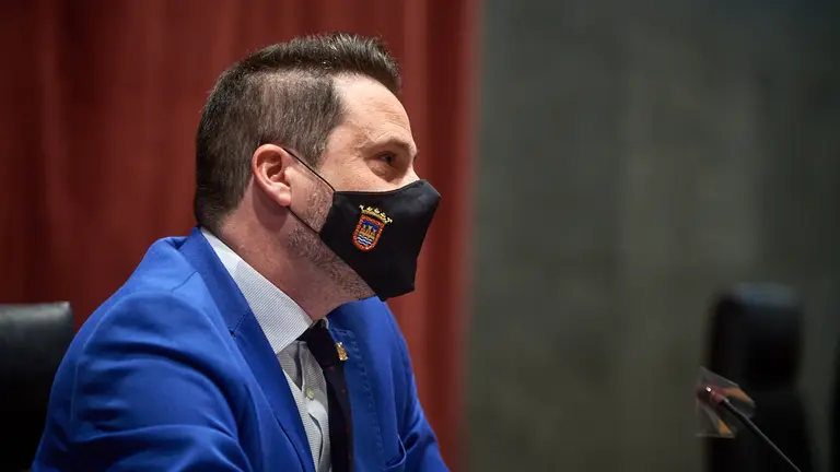 Sesión de trabajo para que el alcalde de Tudela, Alejandro Toquero, informe sobre la solicitud de la 'carta de capitalidad'. MIGUEL OSÉS