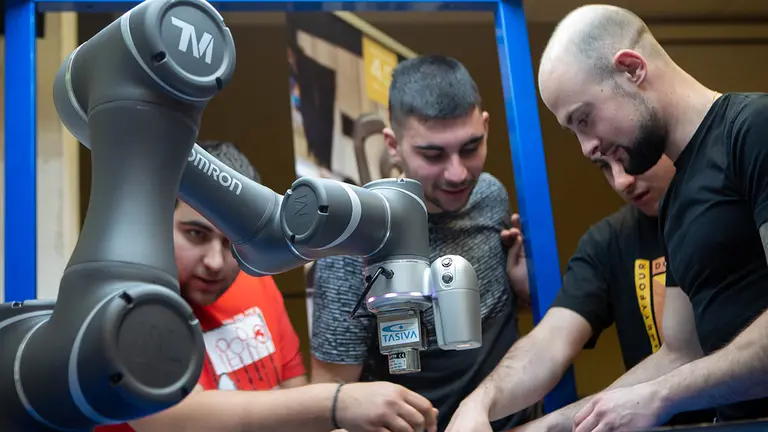 Un millar de personas visitan en Tudela el Aula 4.0 del Servicio Navarro de Empleo. ARCHIVO