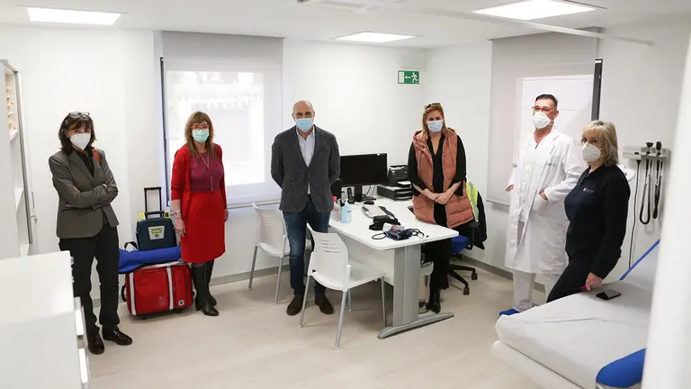 El gerente de Atención Primaria visita la reforma del consultorio de Obanos. GOBIERNO DE NAVARRA