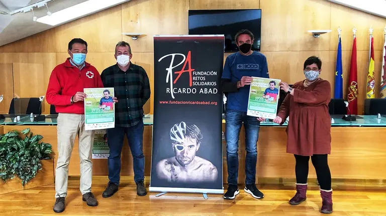 Ricardo Abad en la presentación del reto solidario en Tafalla. @Rikiabad