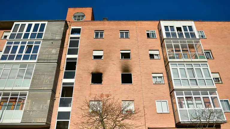 Un hombre ha fallecido en Pamplona en el incendio de su vivienda en la calle Concejo de Sarriguren. PABLO LASAOSA