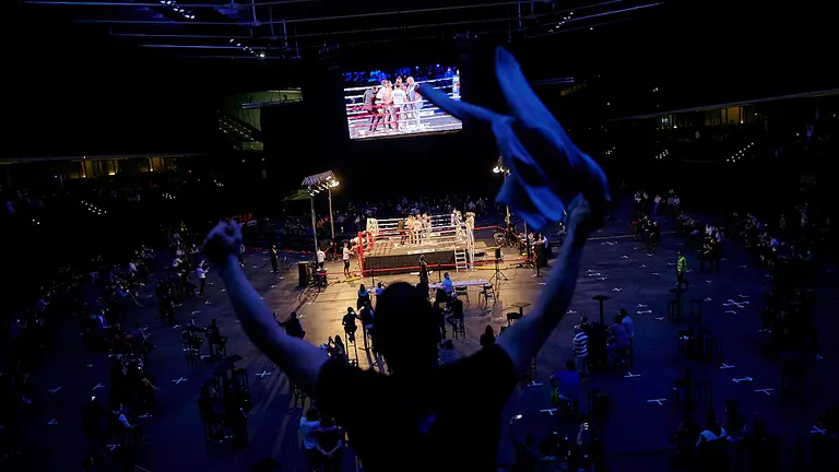 Jornada de boxeo en el Navarra Arena con el combate final entre David ‘Infierno’ Soria y José Suero ‘La Sombra’ disputándose el campeonato de España. PABLO LASAOSA