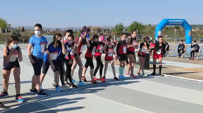 Pruebas de atletismo en las pistas de Cascante. @atletismoFNAF