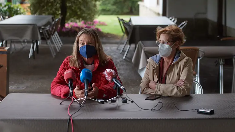 Rueda de prensa de la Asociación Navarra de Pequeña Empresa de Hostelería (ANAPEH) y la Asociación Hostelería y Turismo de Navarra para valorar el nuevo cierre decretado por el Gobierno de Navarra. MIGUEL OSÉS