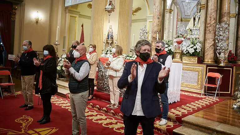 Cuarto peldaño de la tradicional Misa de la Escalera en honor a San Fermín, dedicada a los hosteleros. PABLO LASAOSA