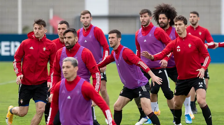 Entrenamiento del equipo 'rojillo' en Tajonar. CA Osasuna.