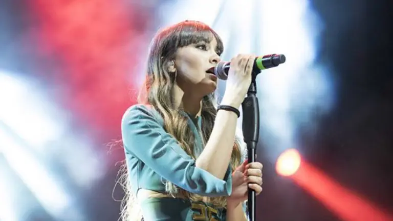 Aitana, durante un concierto EFE