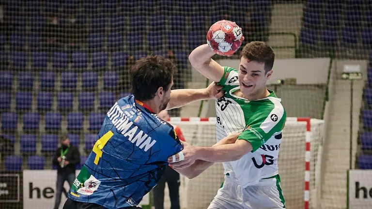 Ander Izquierdo en el partido Anaitasuna - Ademar León en Pamplona. PABLO LASAOSA