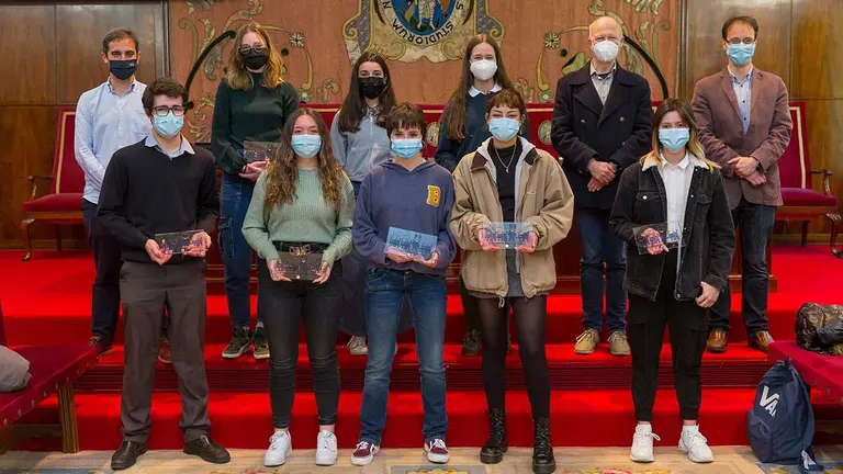 Ganadores y jurado de la X Olimpiada de Filosofía de Navarra.