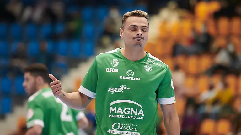 Osasuna Xota se enfrenta al Cartagena en el pabellón Anaitasuna de Pamplona. PABLO LASAOSA