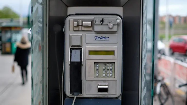 Cabinas de telefono en Pamplona. MIGIUEL OSÉS
