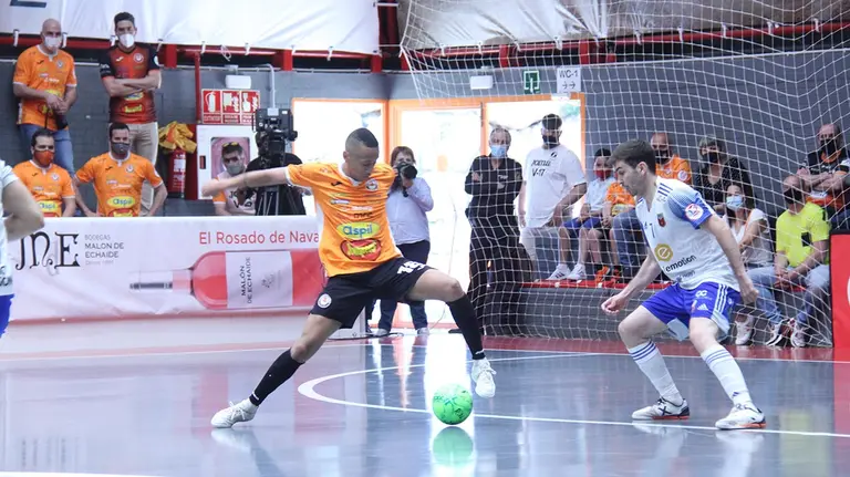 Partido de fútbol sala Ribera Navarra - AD Sala Zaragoza en Tudela. @RiberaNavarraFS