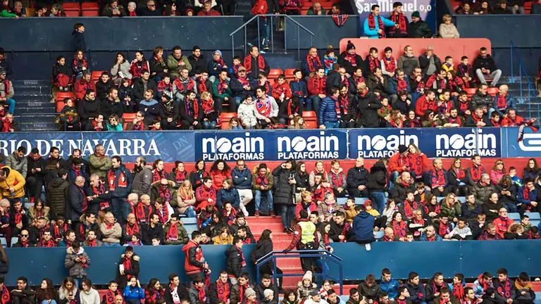 La grada de Osasuna durante el partido contra el Espanyol el pasado 8 de marzo de 2020, último encuentro con público en el antiguo Sadar. Miguel Osés