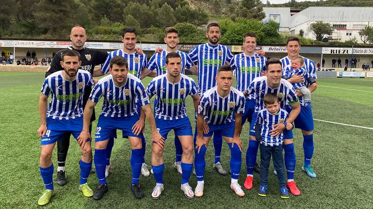 Equipo titular del Izarra ante la SD Leioa en Merkatondoa. @CD_Izarra