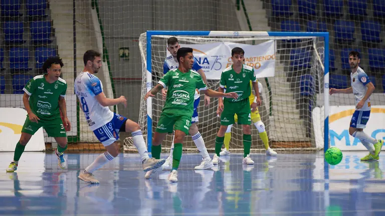 Partido entre Osasuna Xota y AD Sala Zaragoza disputado en el Pabellón Anaitasuna de Pamplona. MIGUEL OSÉS