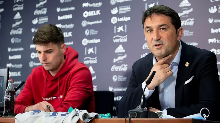 Juan Pérez y Braulio Vázquez en rueda de prensa. CA Osasuna.