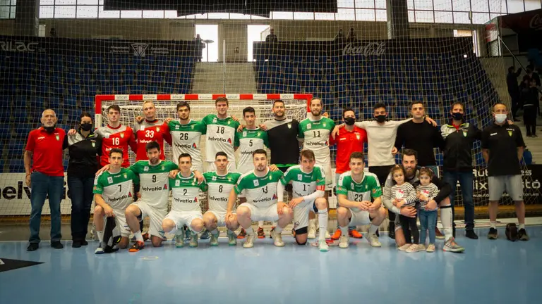 El Helvetia Anaitasuna se enfrenta al BM Logroño en Pamplona. MEGAN WALLS