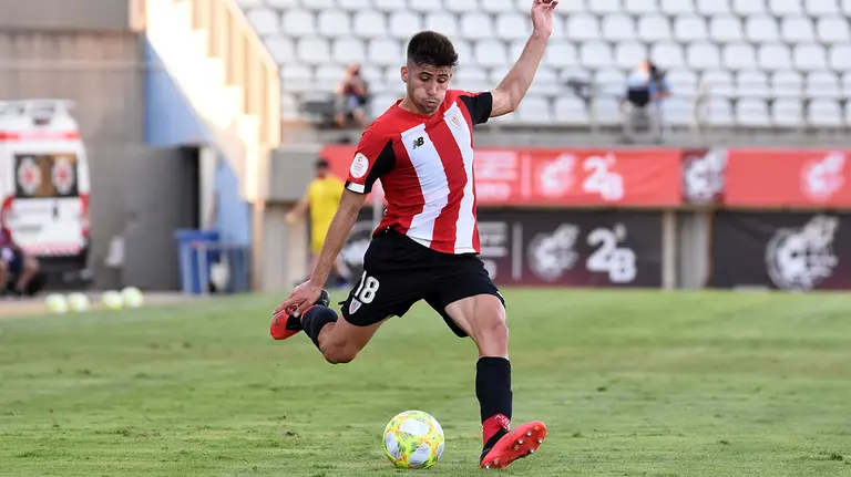 Jesús Areso con la camiseta del Athletic Club.@areso1999