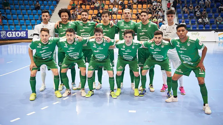 El Osasuna Xota se enfrenta al Inter Movistar en el Anaitasuna de Pamplona. PABLO LASAOSA