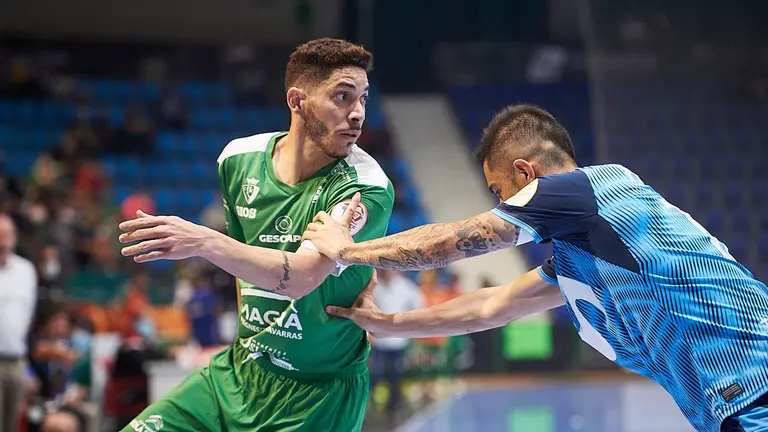 El Osasuna Xota se enfrenta al Inter Movistar en el Anaitasuna de Pamplona. PABLO LASAOSA