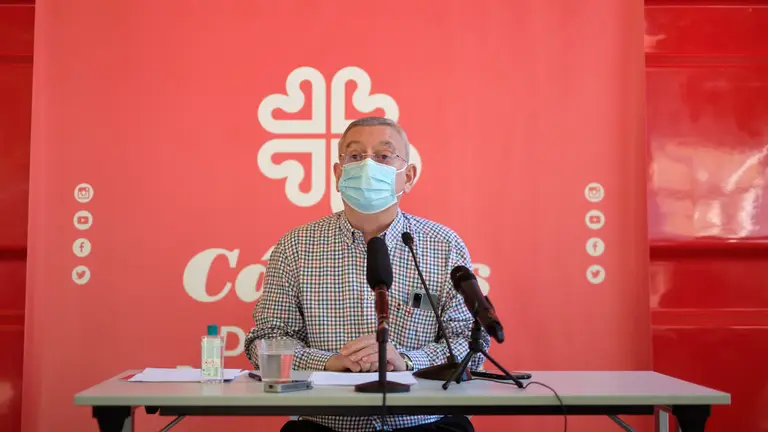 Innauguración de la Tómbola de Cáritas y comienzo de la venta de boletos. MIGUEL OSÉS