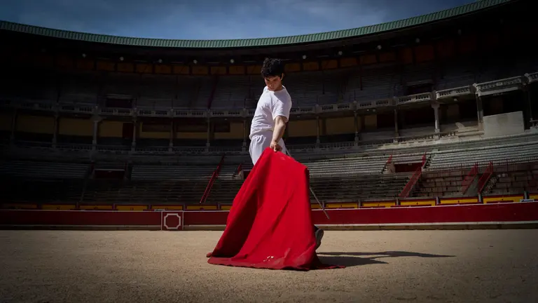 El novillero pamplon&eacute;s, Nabil El Moro', en la plaza de Toros de Pamplona. MEGAN WALLS