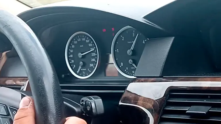 Vehículo circulando a más de 200km/h. IMAGEN DE ARCHIVO