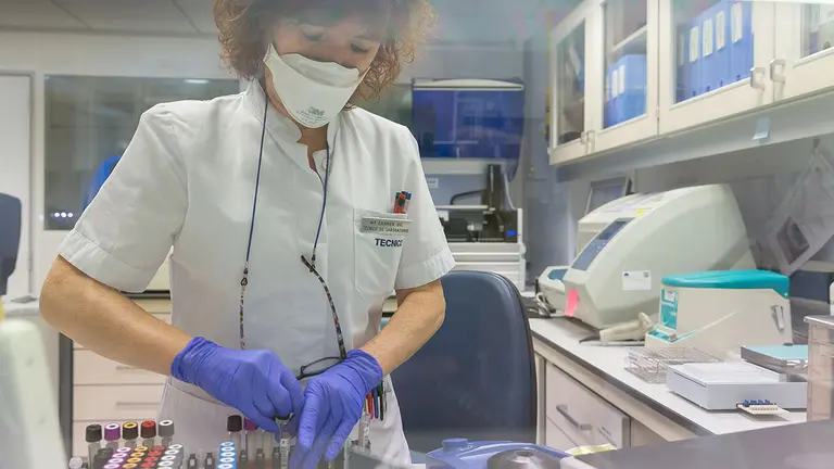 Laboratorio Microbiologia Clinica Universidad Navarra. CEDIDA