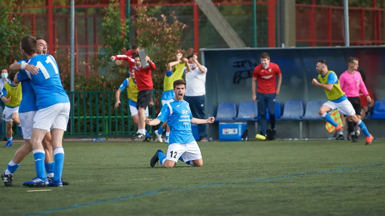 Partido de Play oof de ascenso a Segunda B entre el Beti Kozkor y el Ardoi en Lekunberri. MIGUEL OSÉS