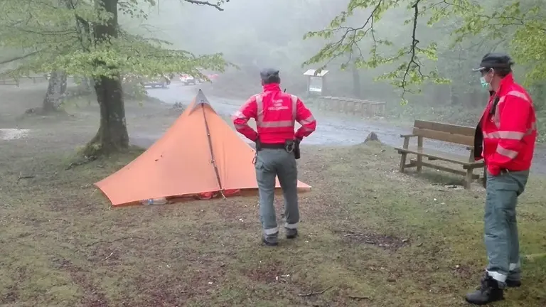 02-07-2021 Agentes de la Polic&iacute;a Foral vigilando la zona de Lesaka
ESPA&Ntilde;A EUROPA NAVARRA SOCIEDAD
POLIC&Iacute;A FORAL
