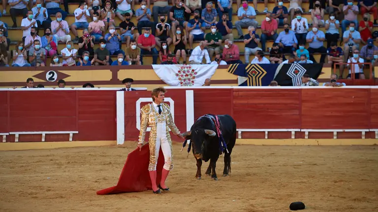 Corrida de toros en Lodosa con la Ganadería de El Pincha para los diestros Esau Fernandez, Gomez del Pilar y Javier Jimenez. MIGUEL OSÉS