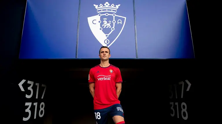 Presentación de Kike García como nuevo fichaje rojillo. OSASUNA
